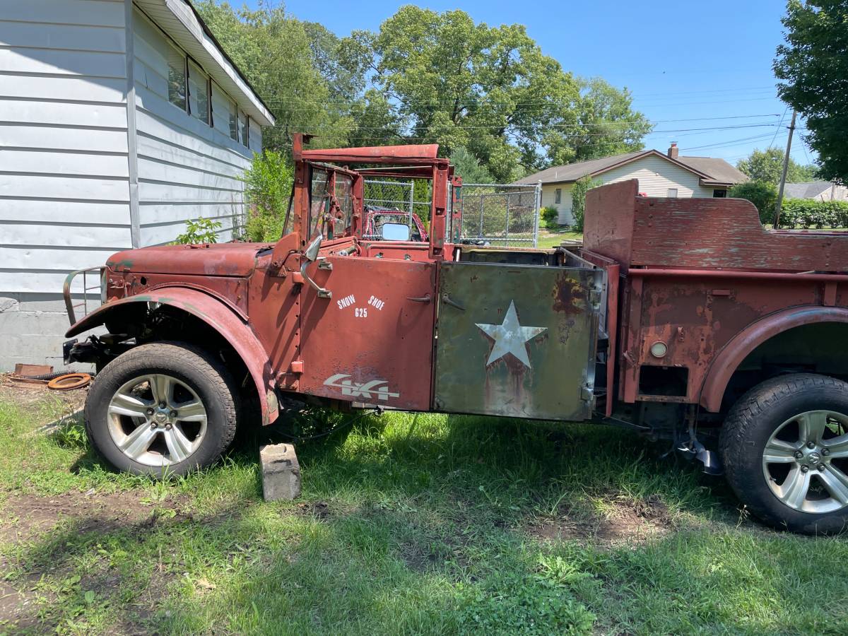 Doge-m37-1960-custom-10