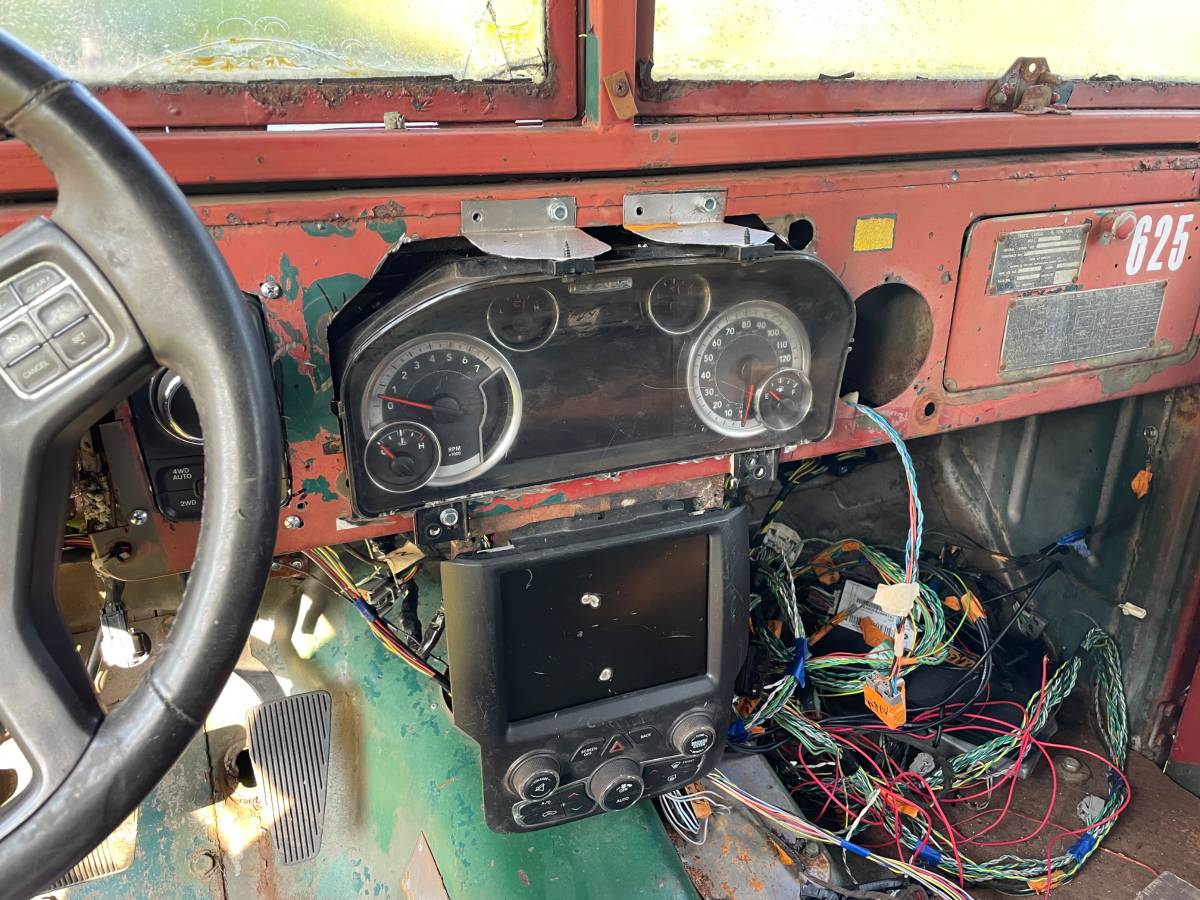 Doge-m37-1960-custom-5