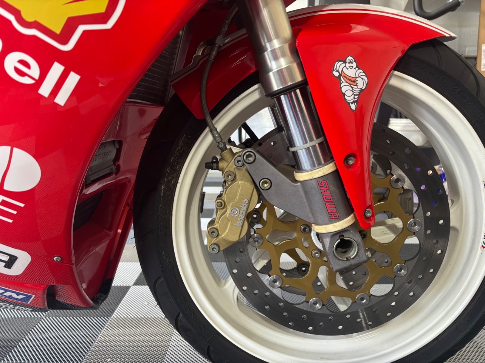 Ducati-Superbike-1995-10