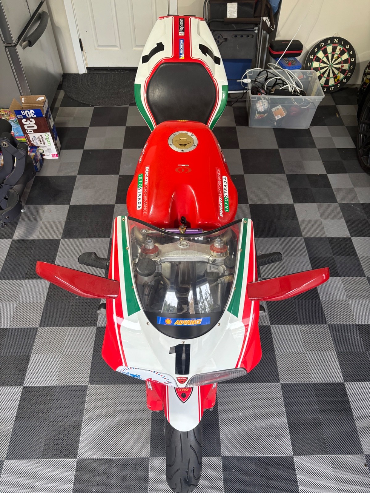 Ducati-Superbike-1995-4