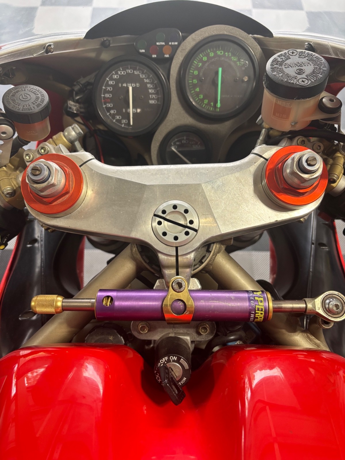 Ducati-Superbike-1995-5