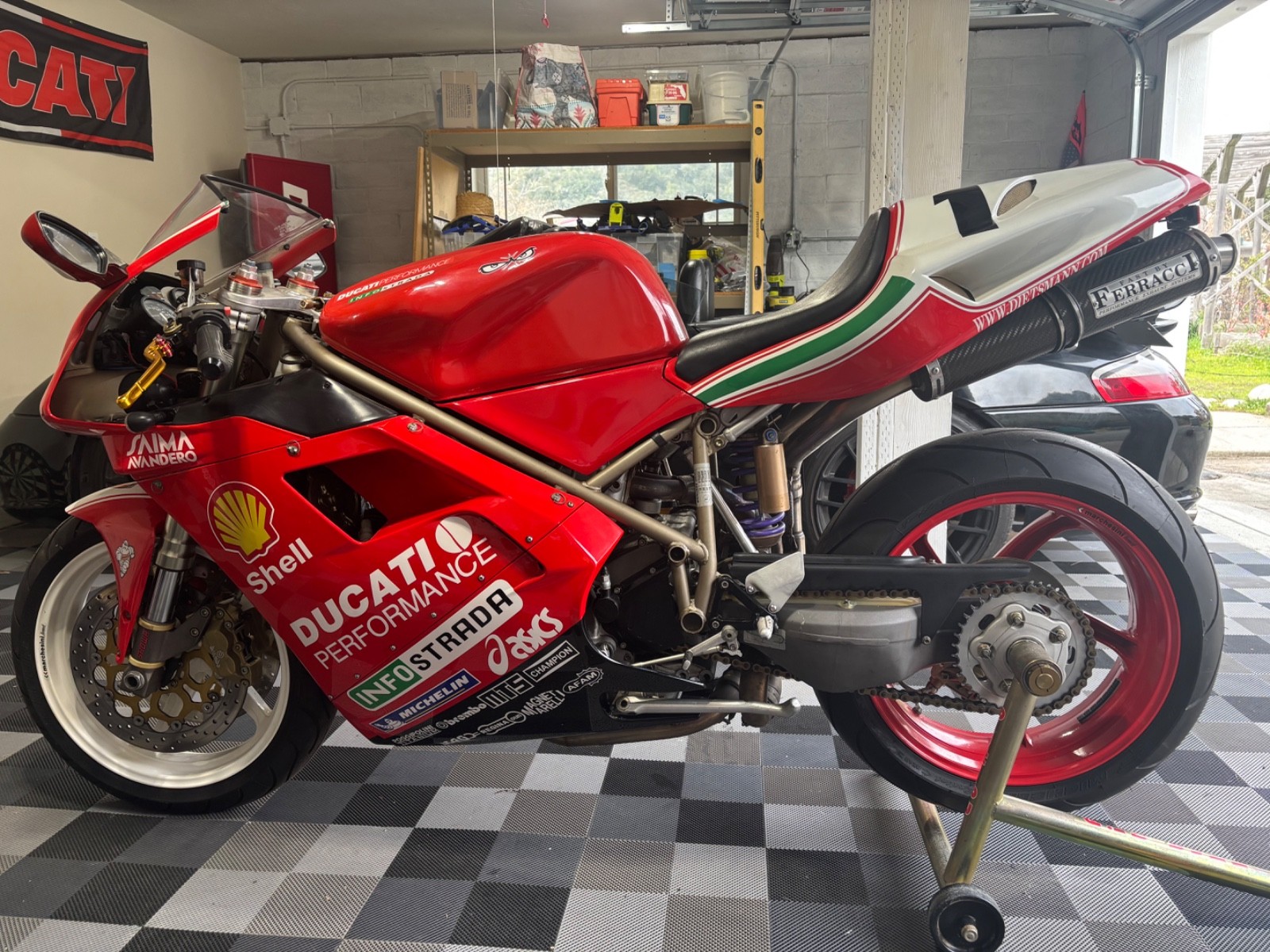 Ducati-Superbike-1995-6