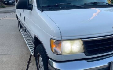 E150-chateau-with-bench-seatbed-1994-white