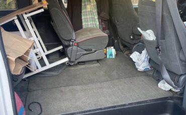 E150-chateau-with-bench-seatbed-1994-white-5