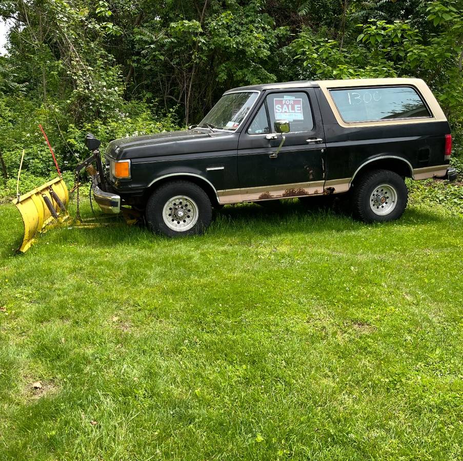 Eddie-bauer-bronco-1988-black-1