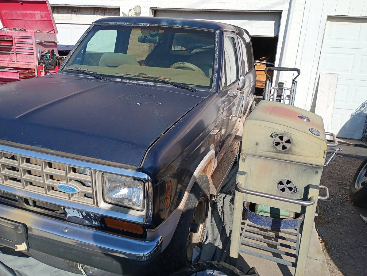 Eddie-bauer-edition-bronco-ii-1988-blue-1