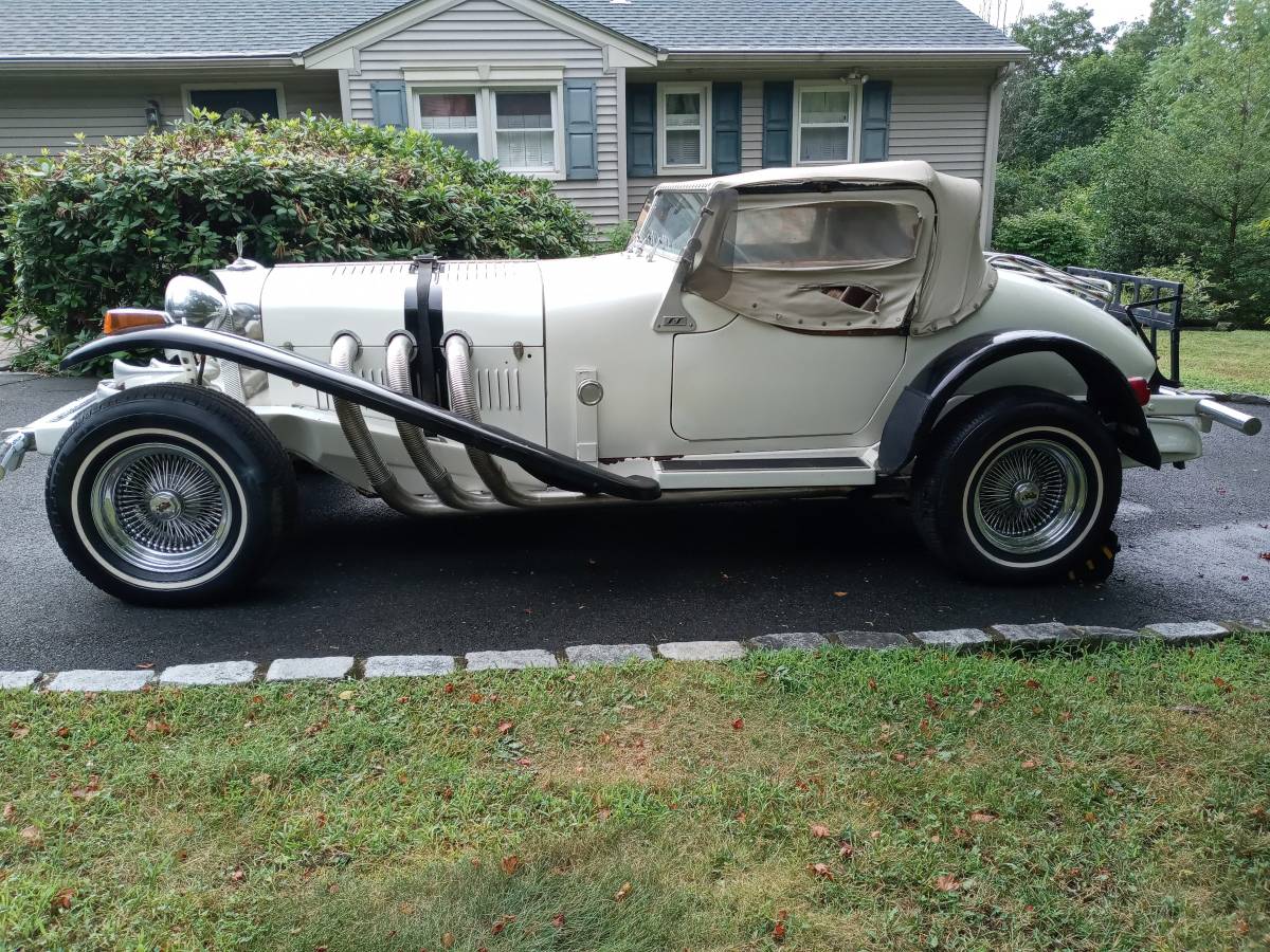 Excalibur-roadster-1973-white