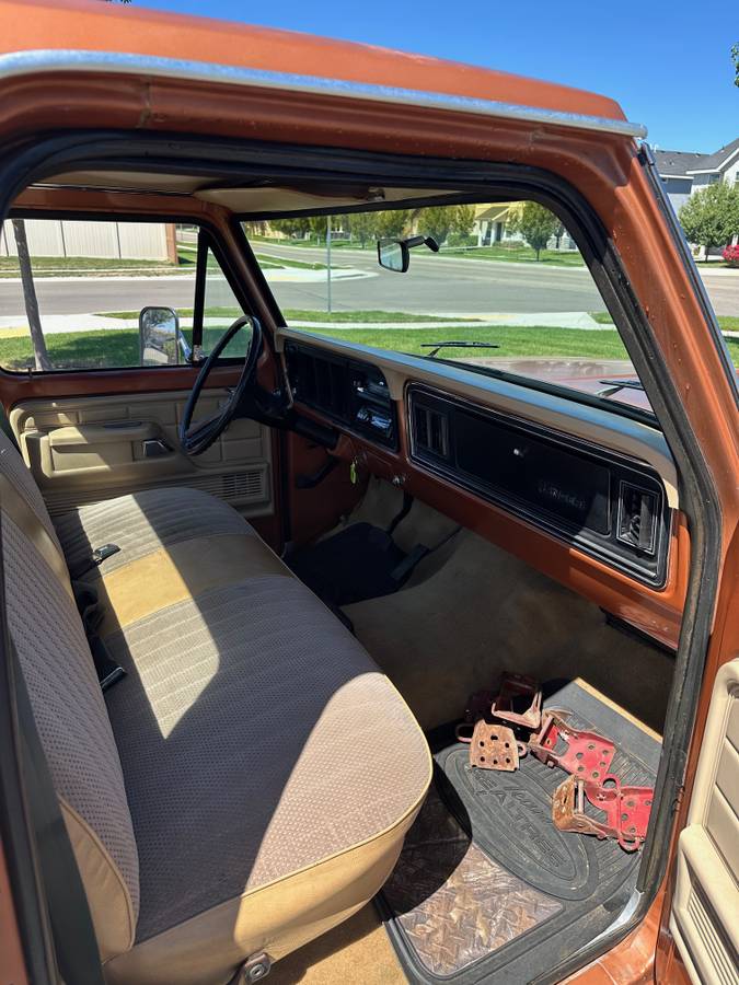 F100-1977-custom-11