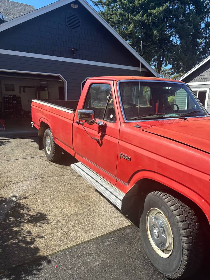 F250-1983-red-3