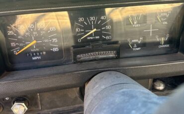 F250-1983-red-8