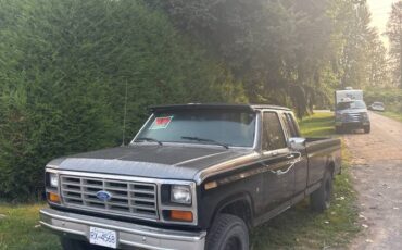 F250-xlt-1982-black-2