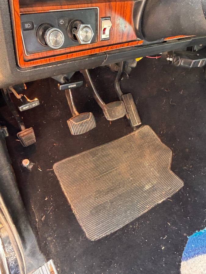 F250-xlt-1982-black-3