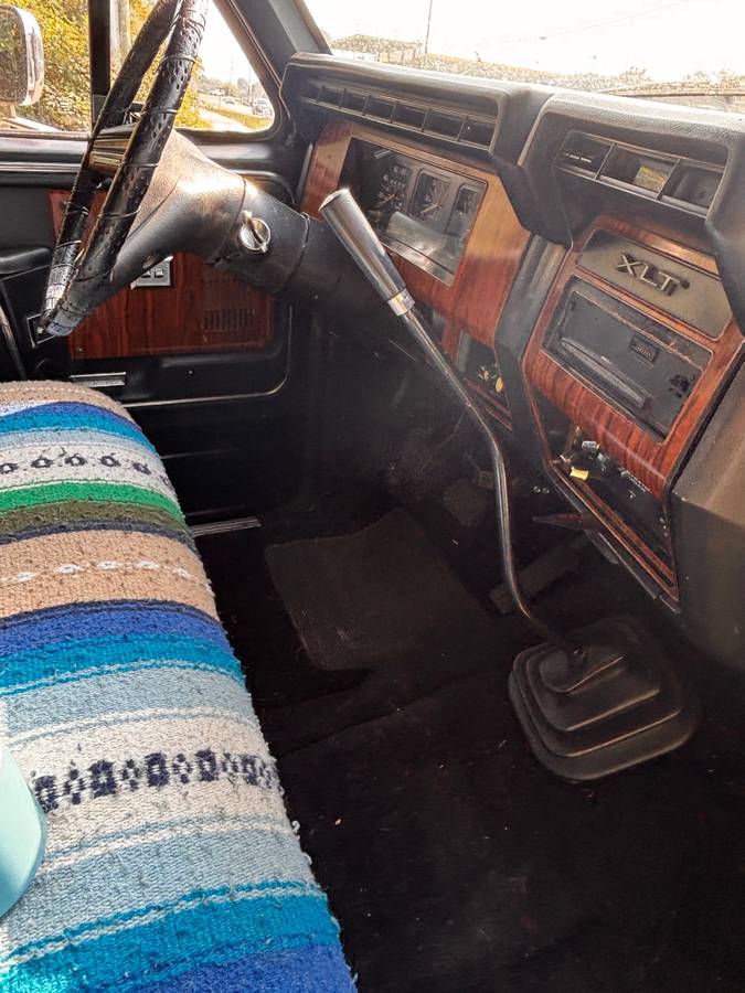 F250-xlt-1982-black-4