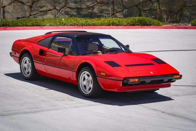 Ferrari-308-1983-Targa-11