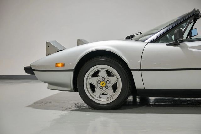 Ferrari-308-1983-Targa-14