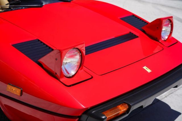 Ferrari-308-1983-Targa-18