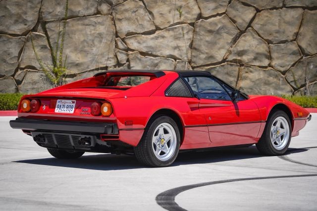 Ferrari-308-1983-Targa-2