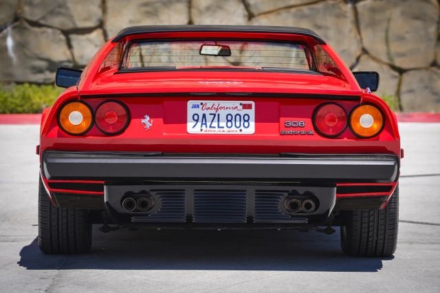Ferrari-308-1983-Targa-22