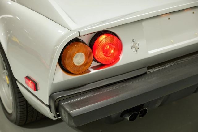 Ferrari-308-1983-Targa-30