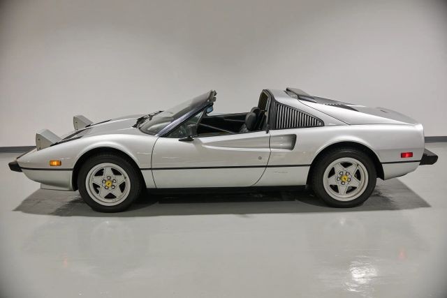 Ferrari-308-1983-Targa-6