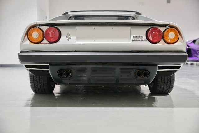Ferrari-308-1983-Targa-9