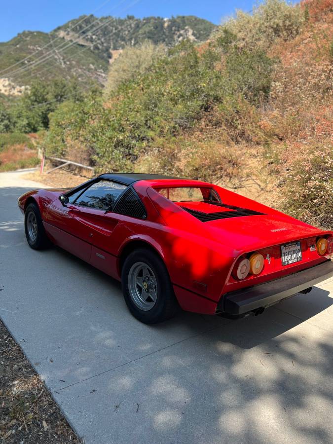 Ferrari-308-gts-1978-red-3