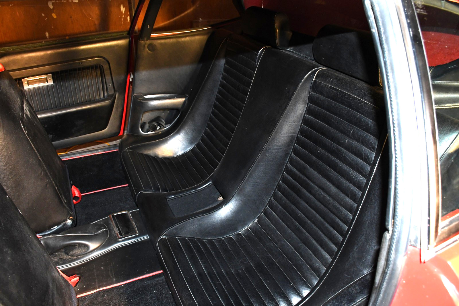 Ferrari-308GT4-1975-Coupe-14