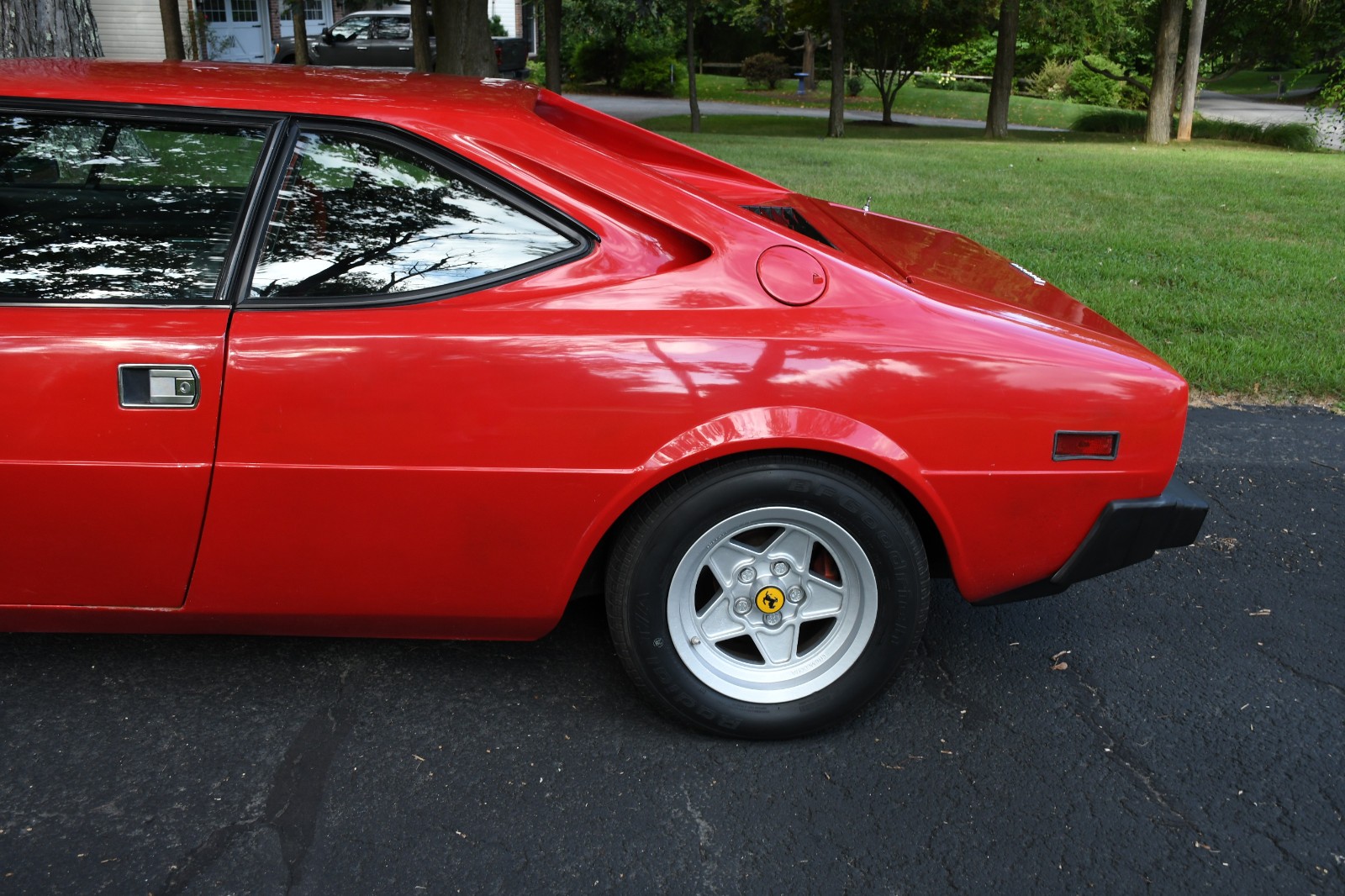 Ferrari-308GT4-1975-Coupe-21