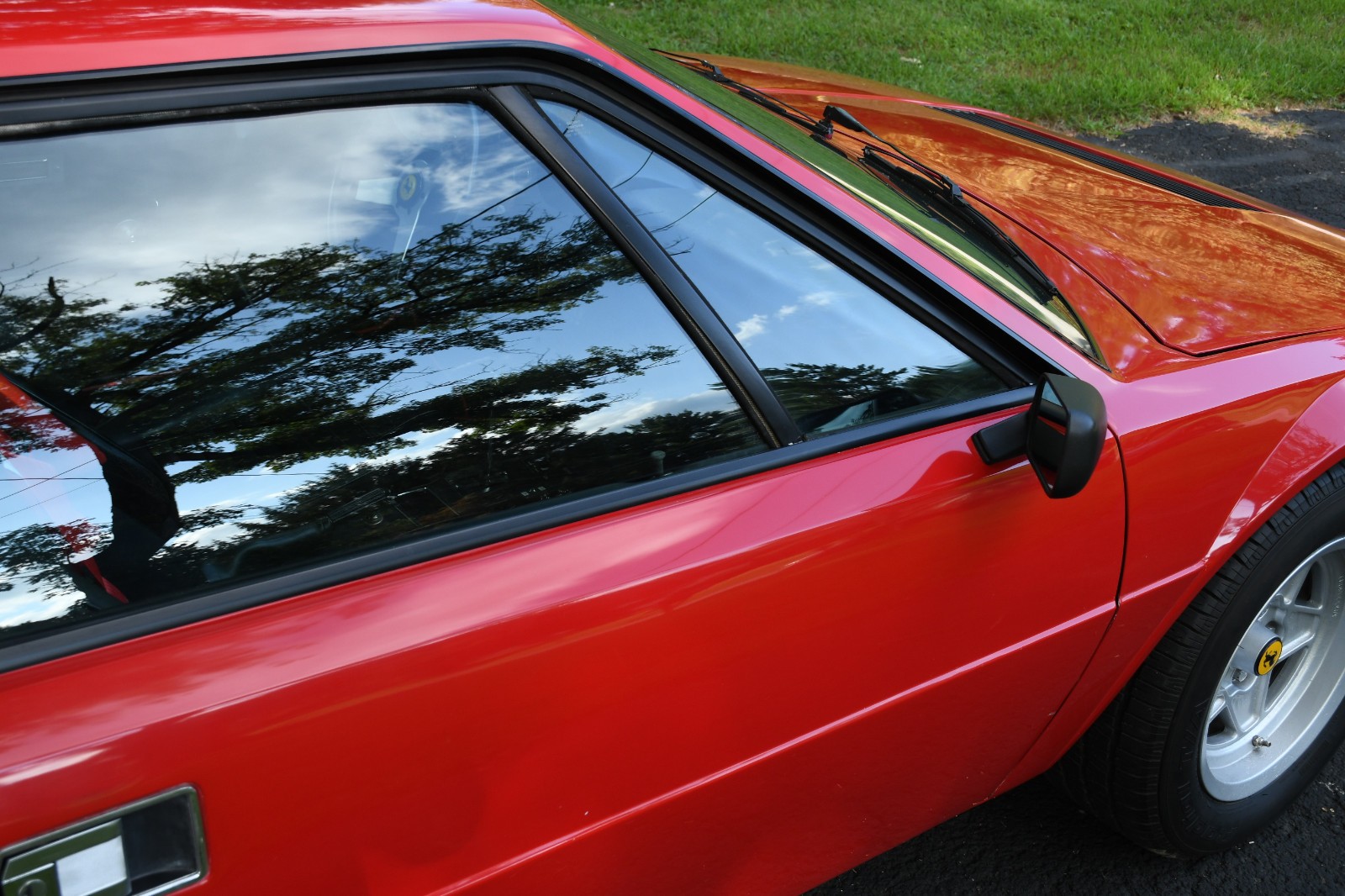 Ferrari-308GT4-1975-Coupe-25