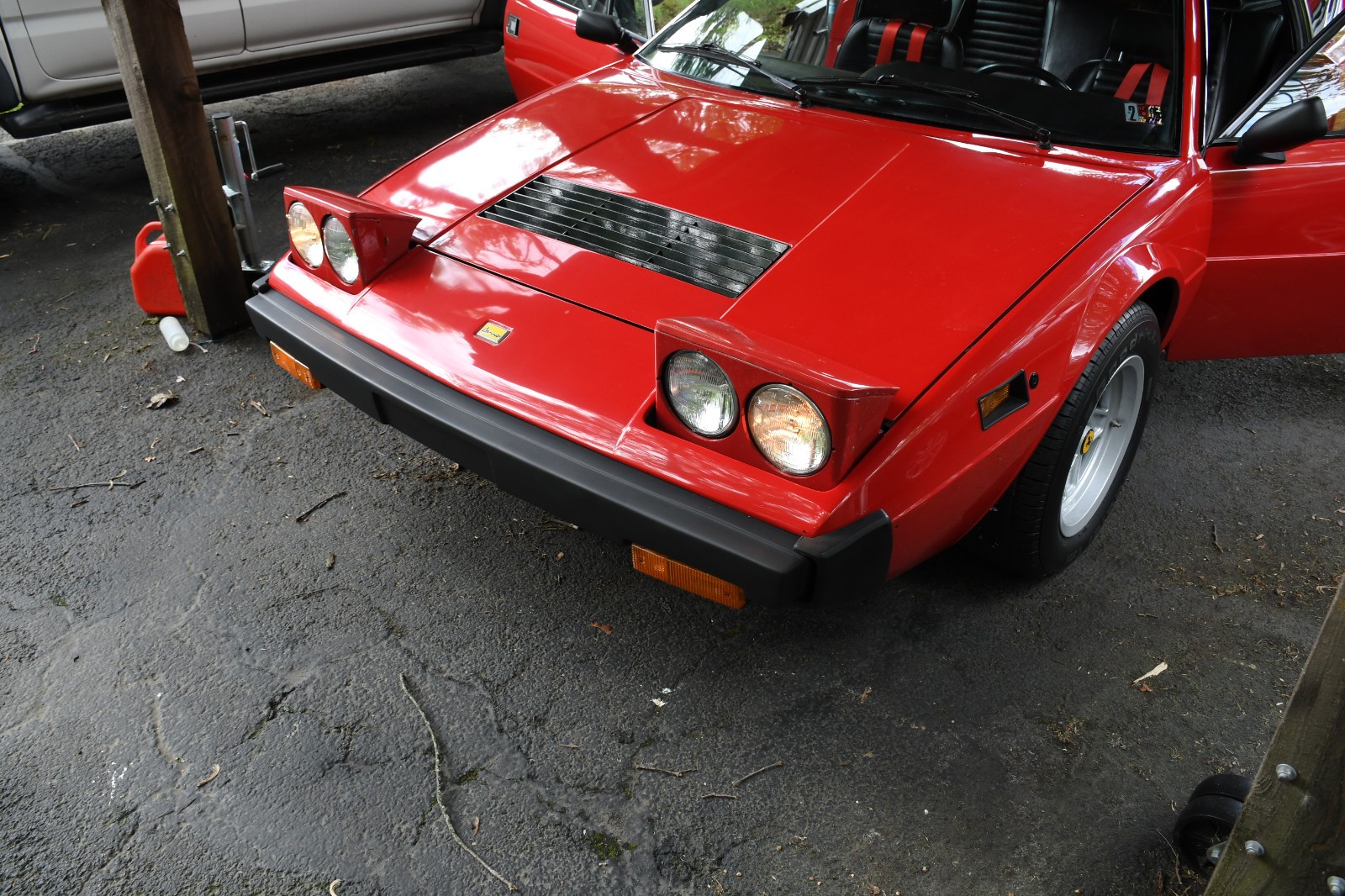 Ferrari-308GT4-1975-Coupe-28