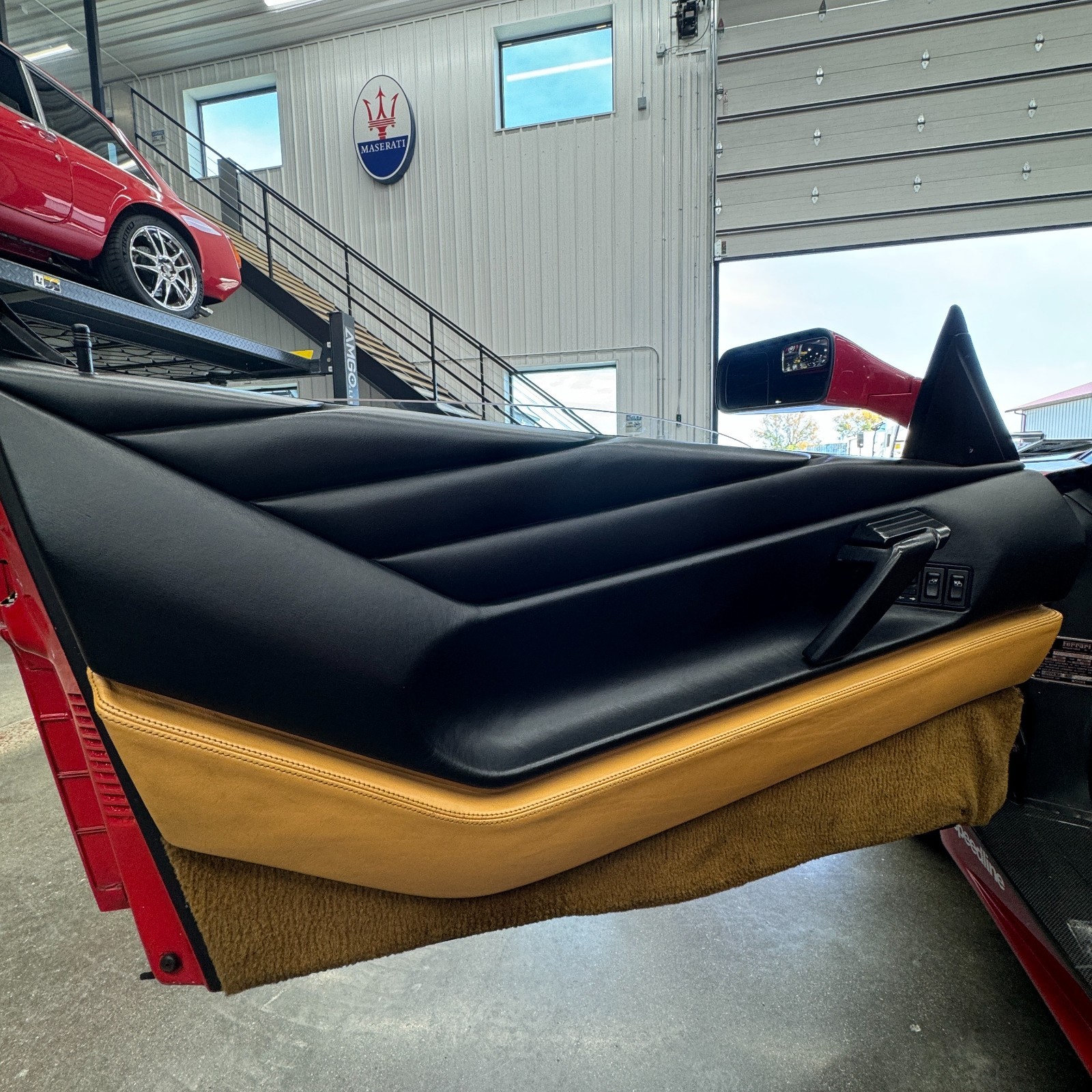 Ferrari-348-1989-Convertible-19
