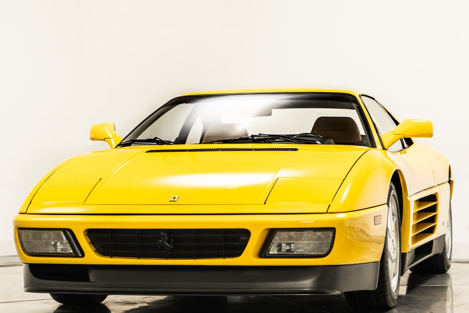Ferrari-348-1991-2D-Coupe-4