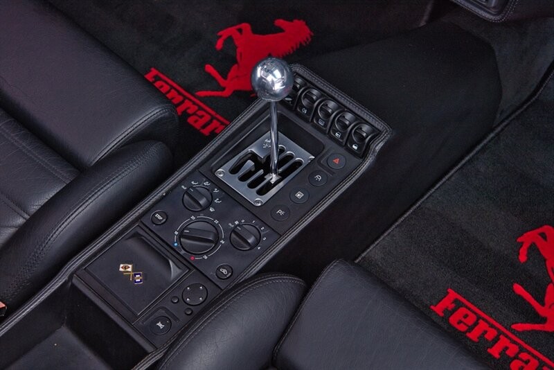Ferrari-355-1995-34