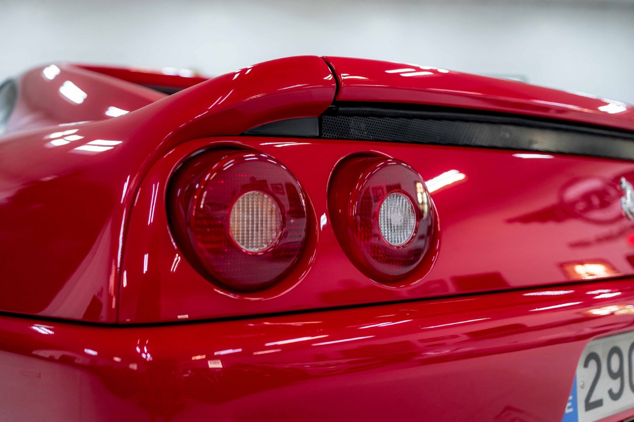 Ferrari-355-1995-Coupe-14