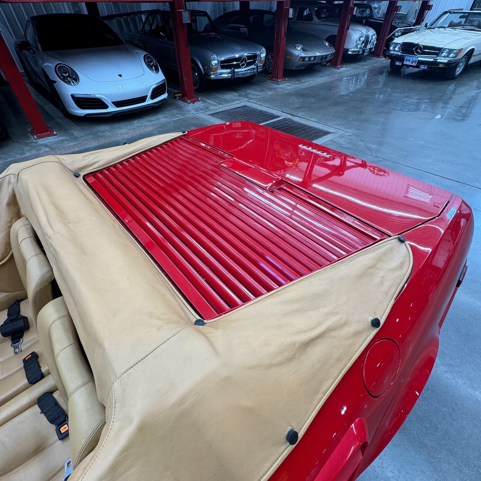 Ferrari-Mondial-1988-Convertible-13