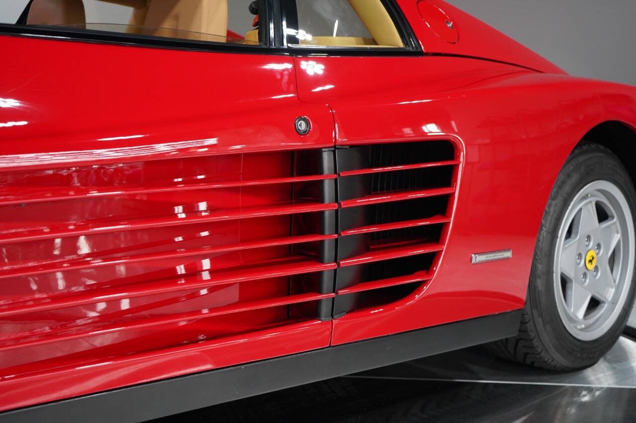 Ferrari-Testarossa-1988-Coupe-38