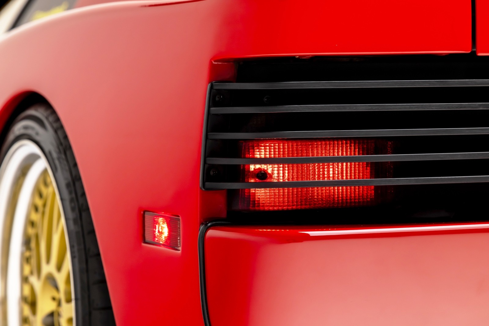 Ferrari-Testarossa-1991-Coupe-39