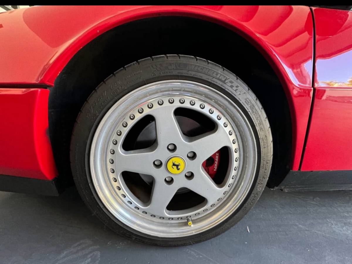 Ferrari-mondial-1986-red-19