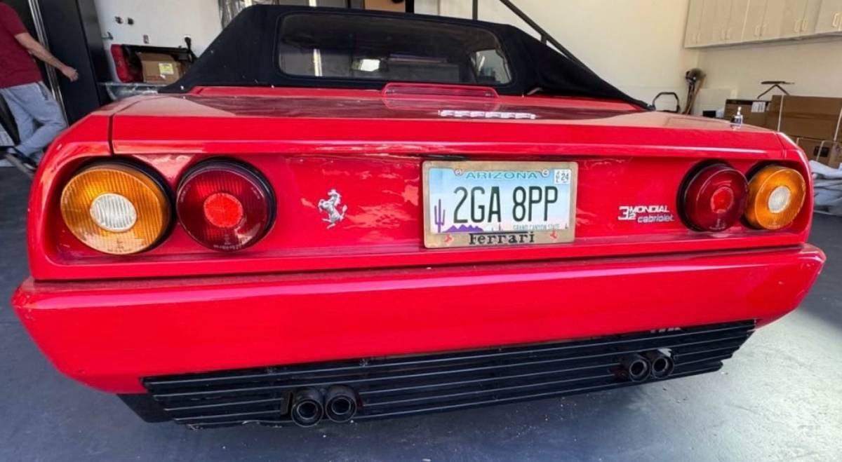Ferrari-mondial-1986-red-4