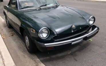 Fiat-124-1978-green-7