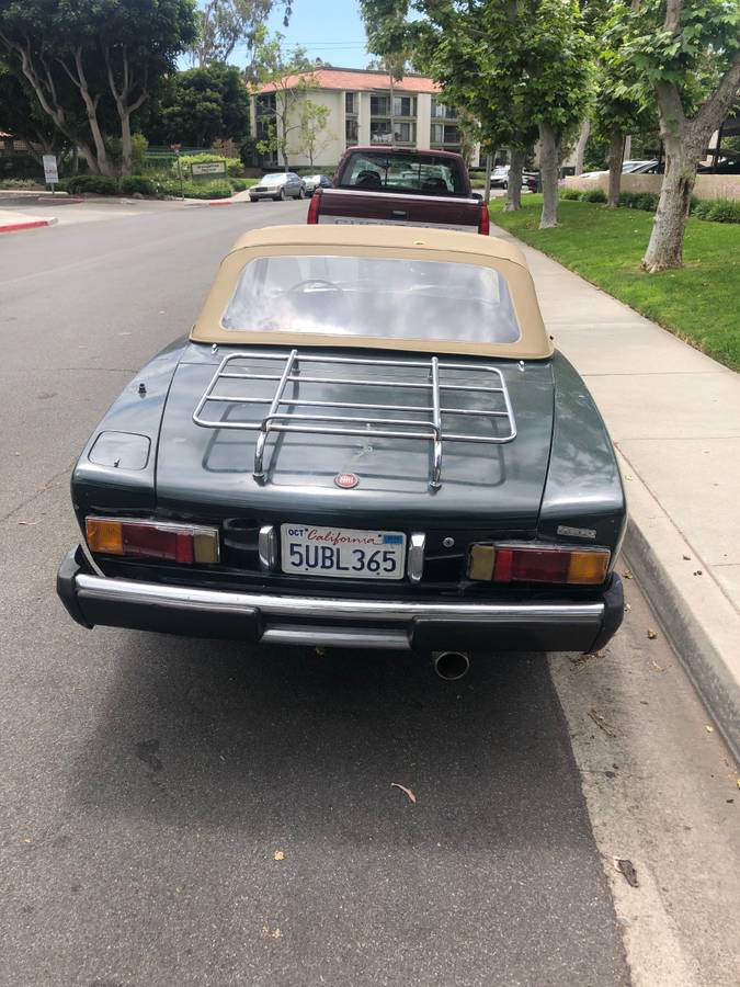 Fiat-124-1978-green-8
