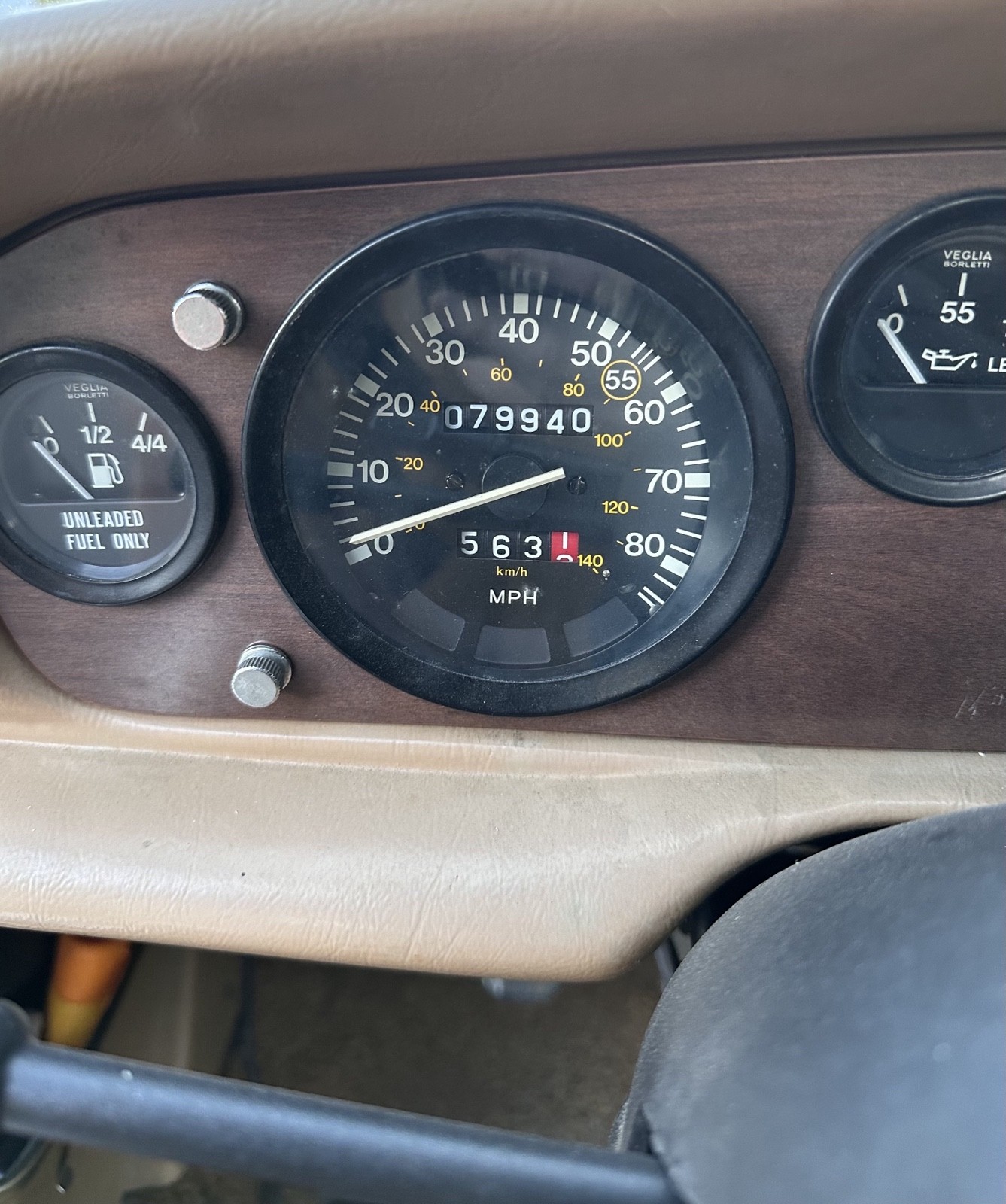 Fiat-124-Spider-1983-9