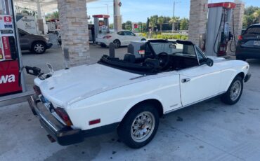 Fiat-124-Spider-1983-Convertible-1