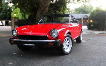 Fiat-124-Spider-1984-Convertible-5