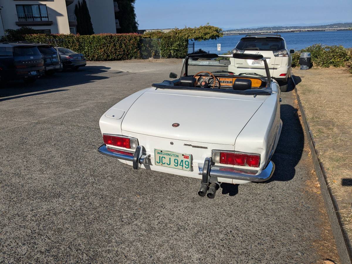 Fiat-124-bs-spider-1971-white-7