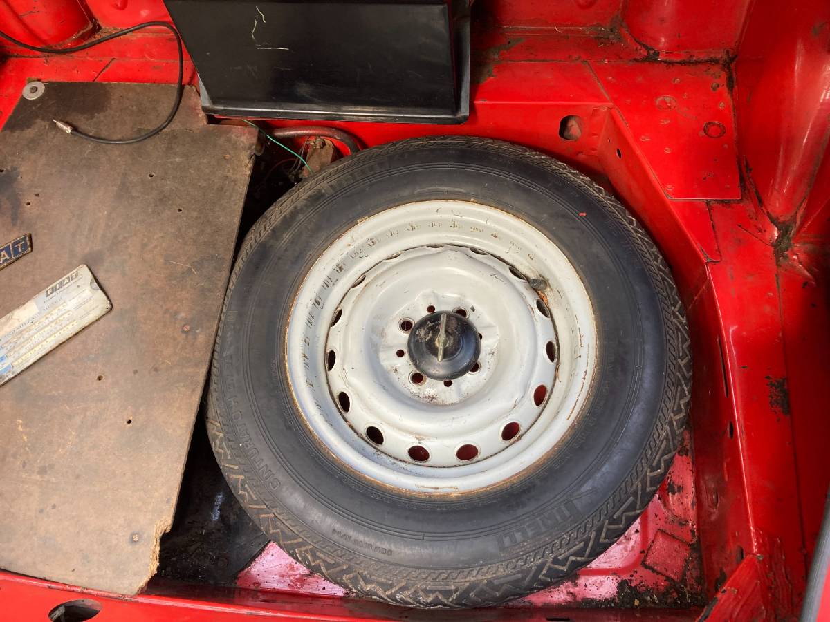 Fiat-124-spider-1975-red-1