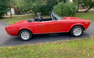 Fiat-124-spider-1975-red-5