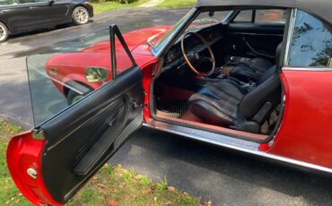 Fiat-124-spider-1975-red-7