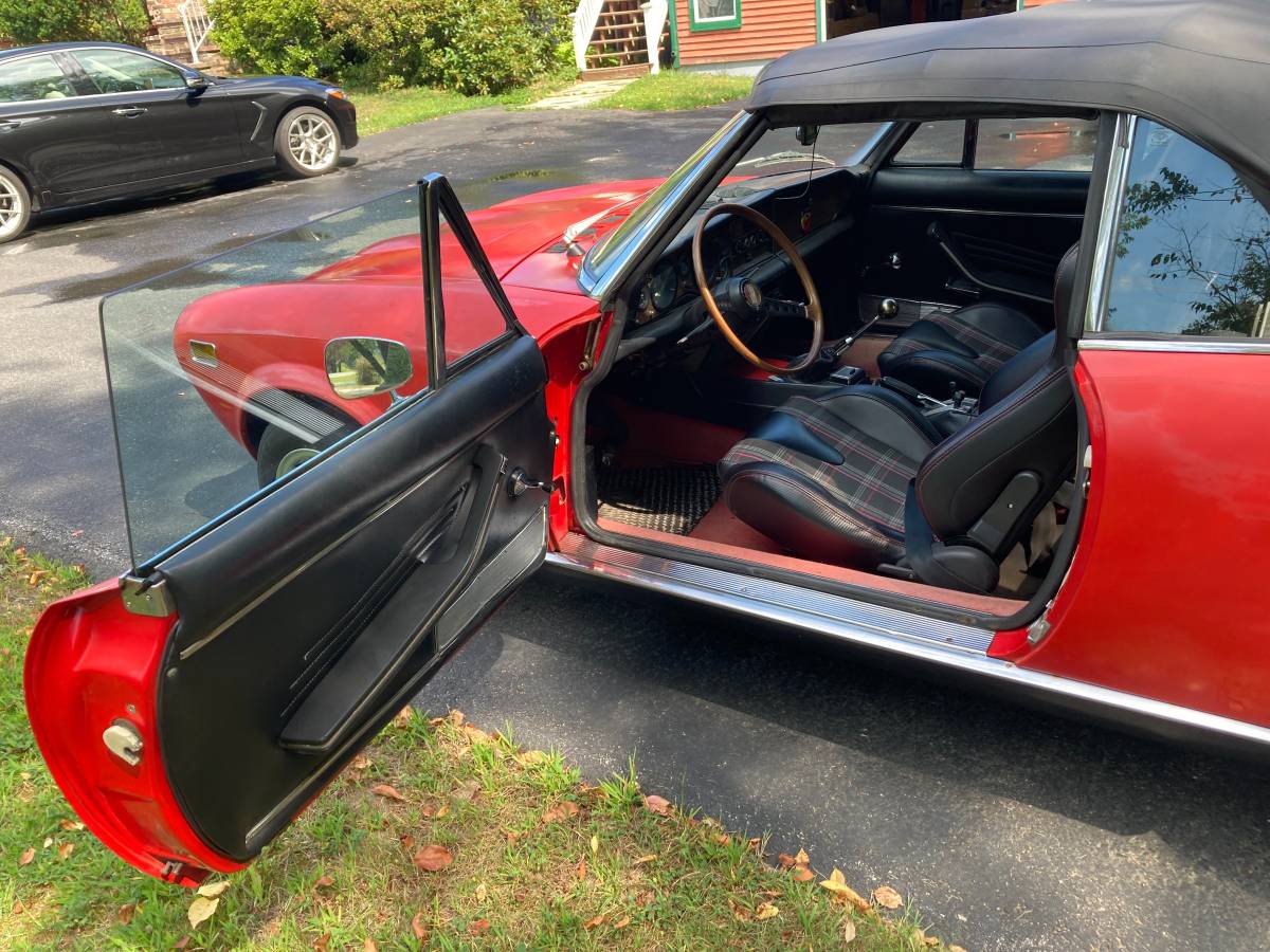 Fiat-124-spider-1975-red-7