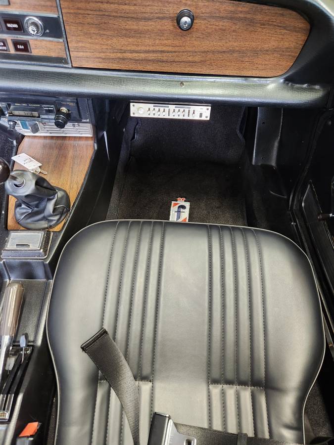 Fiat-124-spider-1976-yellow-13